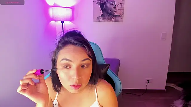 Snapshot of Miss_Nicole chatting on June 2026 01:10:02 AM Miss Nicole online show from June 2026 01:10:02 AM