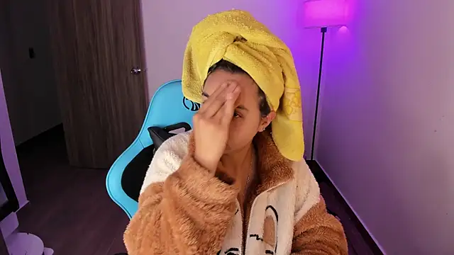 Miss Nicole online show from February 2026 01:38:01 AM