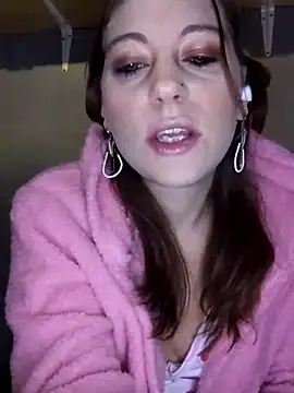 Snapshot of XLisaxx chatting on February 2026 05:40:01 AM XLisaxx online show from February 2026 05:40:01 AM