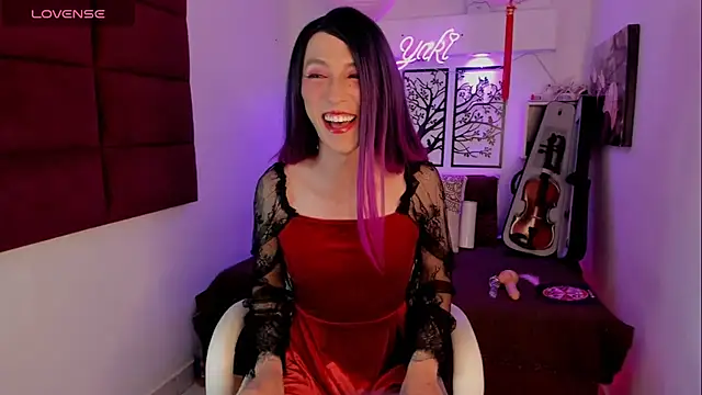 Snapshot of Yaki_Tai chatting on March 2025 01:37:02 PM Yaki Tai online show from March 2025 01:37:02 PM