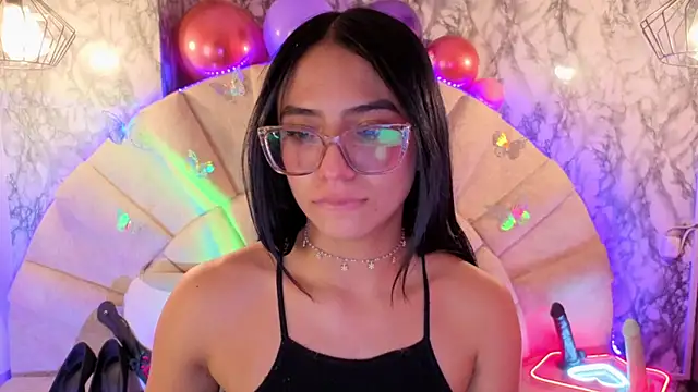  emma miller  online show from May 2026 03:27:01 PM