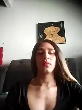 Snapshot of CharlotteBigCock chatting on October 2025 04:49:02 PM CharlotteBigCock online show from October 2025 04:49:02 PM