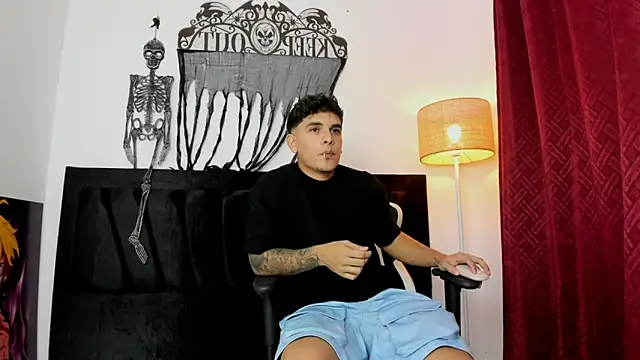 Evan stoner online show from November 2025 03:24:02 AM