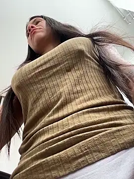 Reggie-Liam online show from April 2026 09:17:01 PM