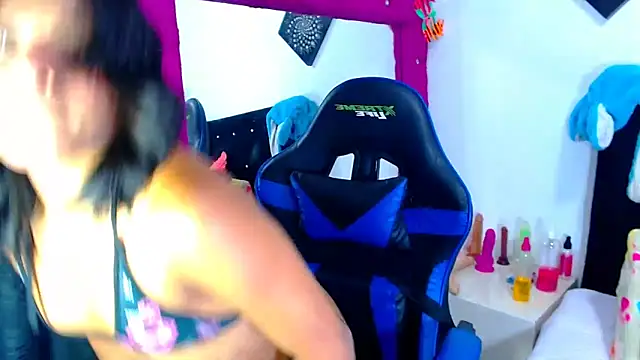 Jenng18 online show from May 2026 07:28:01 AM