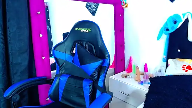 Jenng18 online show from February 2026 09:03:01 PM