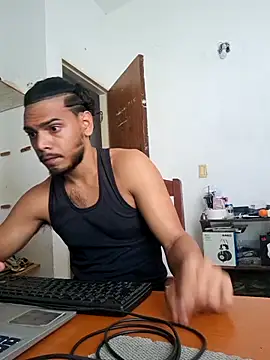 apolodiosgriego online show from March 2026 06:30:02 PM