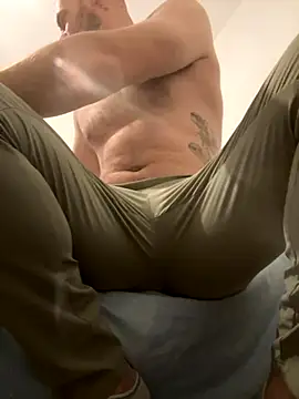 bigguy101 online show from December 2025 08:20:01 PM