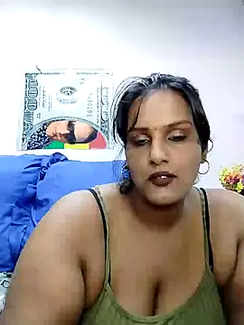 NWC4LYF online show from February 2025 06:47:02 PM