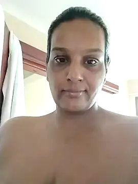 NWC4LYF online show from October 2025 07:28:02 AM