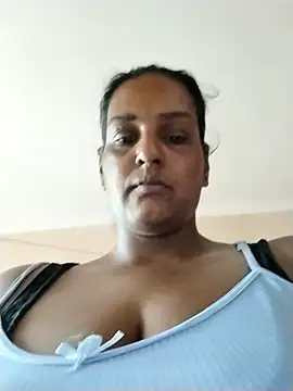 Snapshot of NWC4LYF chatting on February 2026 04:31:02 AM NWC4LYF online show from February 2026 04:31:02 AM