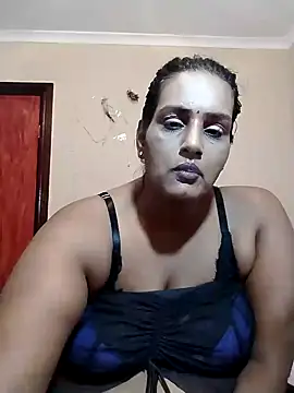 NWC4LYF online show from February 2026 07:11:01 PM