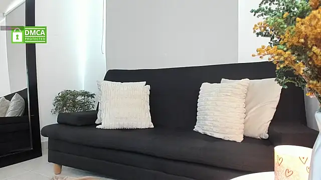 Snapshot of antonella_dom1 chatting on May 2026 06:05:02 PM antonella dom1 online show from May 2026 06:05:02 PM
