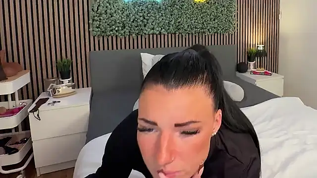 LizaRoxx online show from January 2026 09:52:02 PM