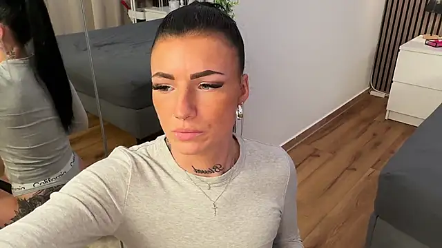 LizaRoxx online show from November 2025 08:47:02 PM