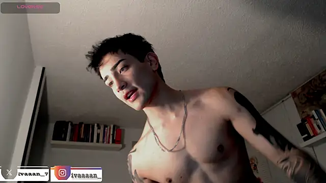 ivaaaan  online show from December 2025 12:02:01 AM