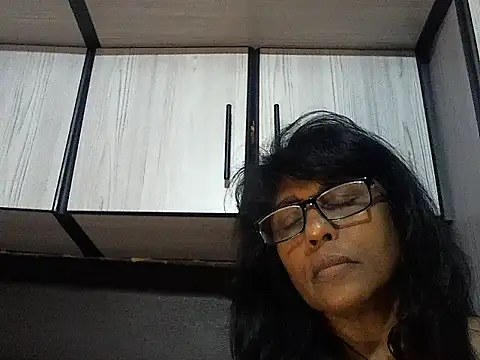 MsAttitude online show from October 2025 07:09:02 AM