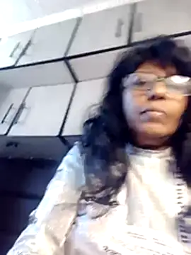 Snapshot of MsAttitude chatting on July 2026 09:28:01 AM MsAttitude online show from July 2026 09:28:01 AM