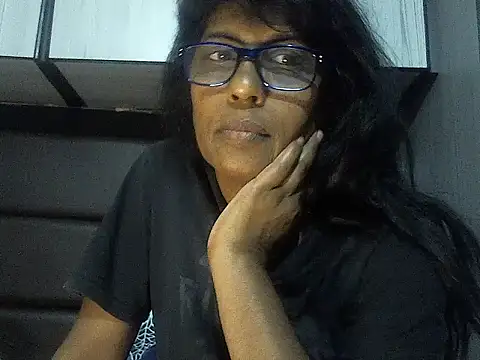 Snapshot of MsAttitude chatting on October 2025 03:56:01 PM MsAttitude online show from October 2025 03:56:01 PM