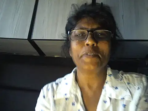 Snapshot of MsAttitude chatting on February 2026 07:19:01 AM MsAttitude online show from February 2026 07:19:01 AM