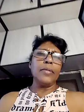 Snapshot of MsAttitude chatting on June 2026 07:20:02 AM MsAttitude online show from June 2026 07:20:02 AM
