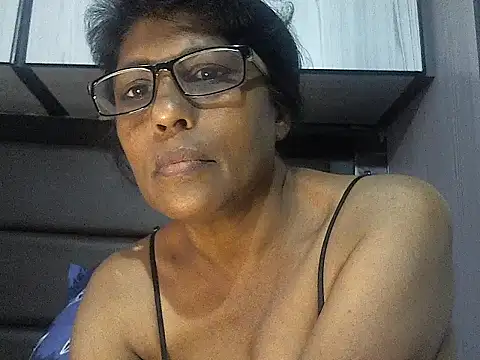 Snapshot of MsAttitude chatting on January 2026 09:48:02 AM MsAttitude online show from January 2026 09:48:02 AM