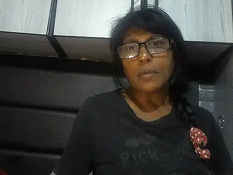 Snapshot of MsAttitude chatting on November 2025 05:27:02 PM MsAttitude online show from November 2025 05:27:02 PM