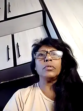 Snapshot of MsAttitude chatting on June 2026 06:44:02 AM MsAttitude online show from June 2026 06:44:02 AM