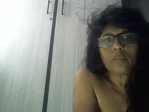 Snapshot of MsAttitude chatting on December 2025 02:10:01 PM MsAttitude online show from December 2025 02:10:01 PM