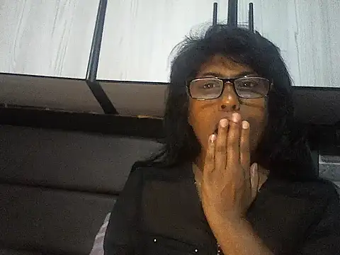 Snapshot of MsAttitude chatting on January 2026 06:39:01 AM MsAttitude online show from January 2026 06:39:01 AM