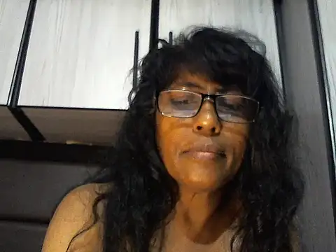 Snapshot of MsAttitude chatting on March 2026 07:26:02 AM MsAttitude online show from March 2026 07:26:02 AM