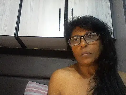 Snapshot of MsAttitude chatting on October 2025 06:25:02 AM MsAttitude online show from October 2025 06:25:02 AM