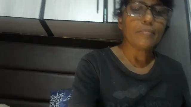 Snapshot of MsAttitude chatting on December 2025 05:25:02 PM MsAttitude online show from December 2025 05:25:02 PM