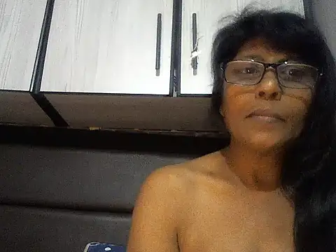 Snapshot of MsAttitude chatting on November 2025 08:26:02 AM MsAttitude online show from November 2025 08:26:02 AM