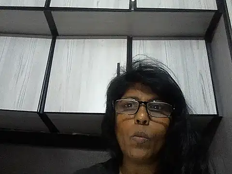 MsAttitude online show from October 2025 12:08:01 PM