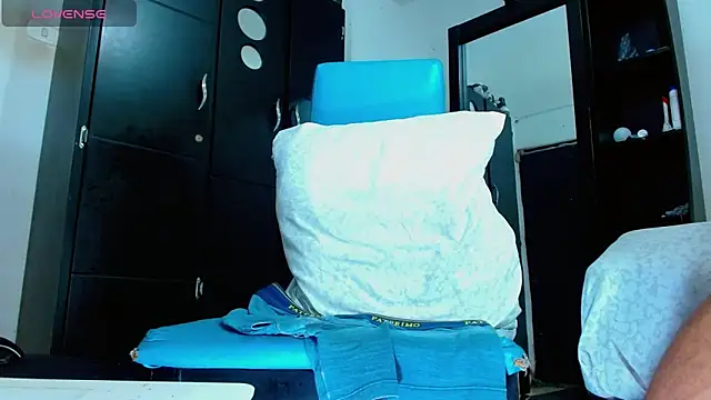 isuckmyselfxxx 420 online show from March 2025 05:46:01 AM