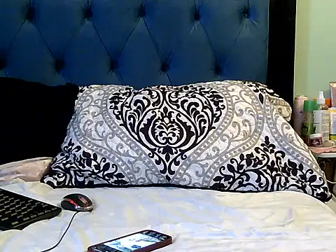 Snapshot of divineass_1 chatting on May 2026 11:03:01 AM divineass 1 online show from May 2026 11:03:01 AM