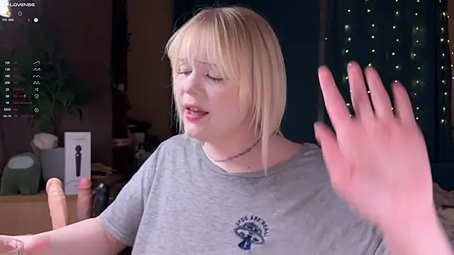 LisaLaas online show from March 2026 07:14:02 PM