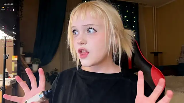 LisaLaas online show from September 2025 05:29:01 PM