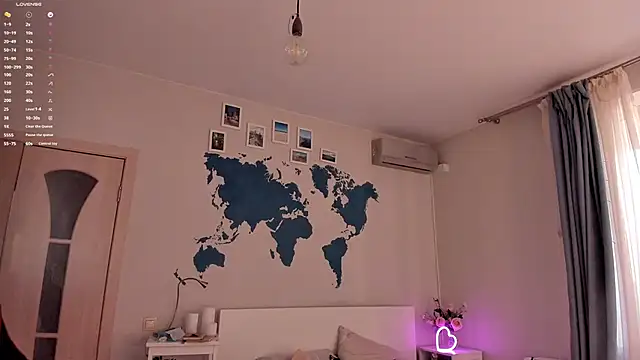 LisaLaas online show from March 2025 01:45:01 PM