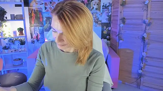 MistyBarnes online show from January 2025 09:01:01 AM