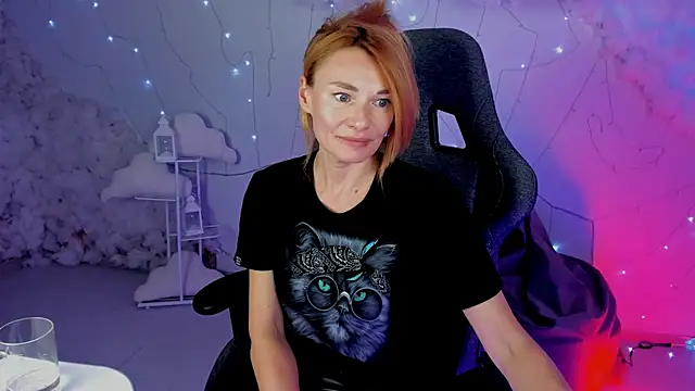 MistyBarnes online show from March 2025 06:01:02 PM