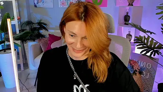 MistyBarnes online show from October 2025 02:58:01 PM