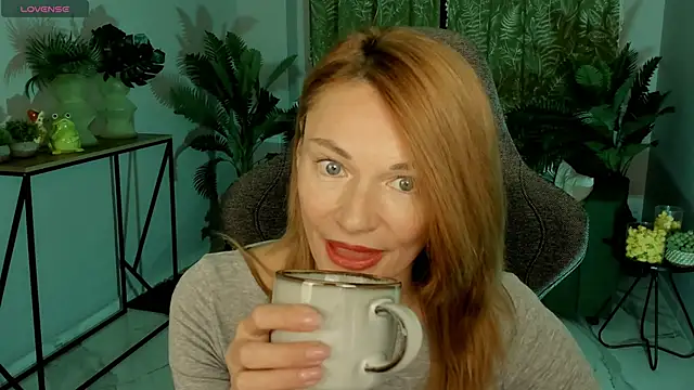 MistyBarnes online show from November 2025 01:48:02 PM