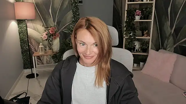 MistyBarnes online show from September 2025 02:39:02 PM