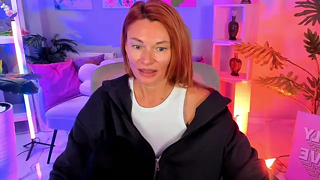 MistyBarnes online show from October 2025 02:58:01 PM