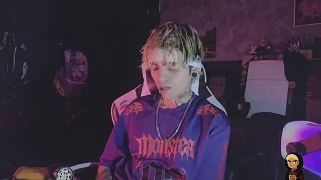 AcidMilo online show from May 2026 12:06:02 AM