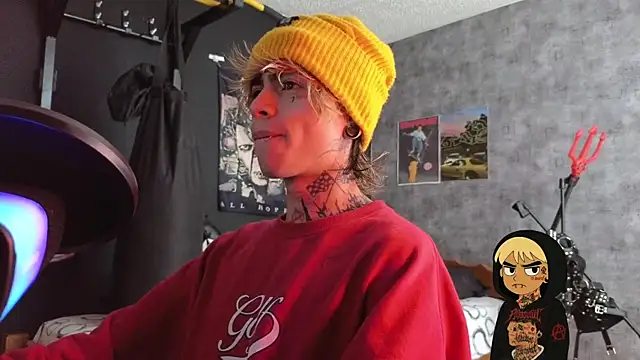 Snapshot of AcidMilo chatting on October 2025 01:54:02 PM AcidMilo online show from October 2025 01:54:02 PM