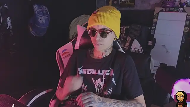 AcidMilo online show from June 2026 05:18:01 PM
