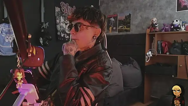 AcidMilo online show from January 2026 03:49:02 PM